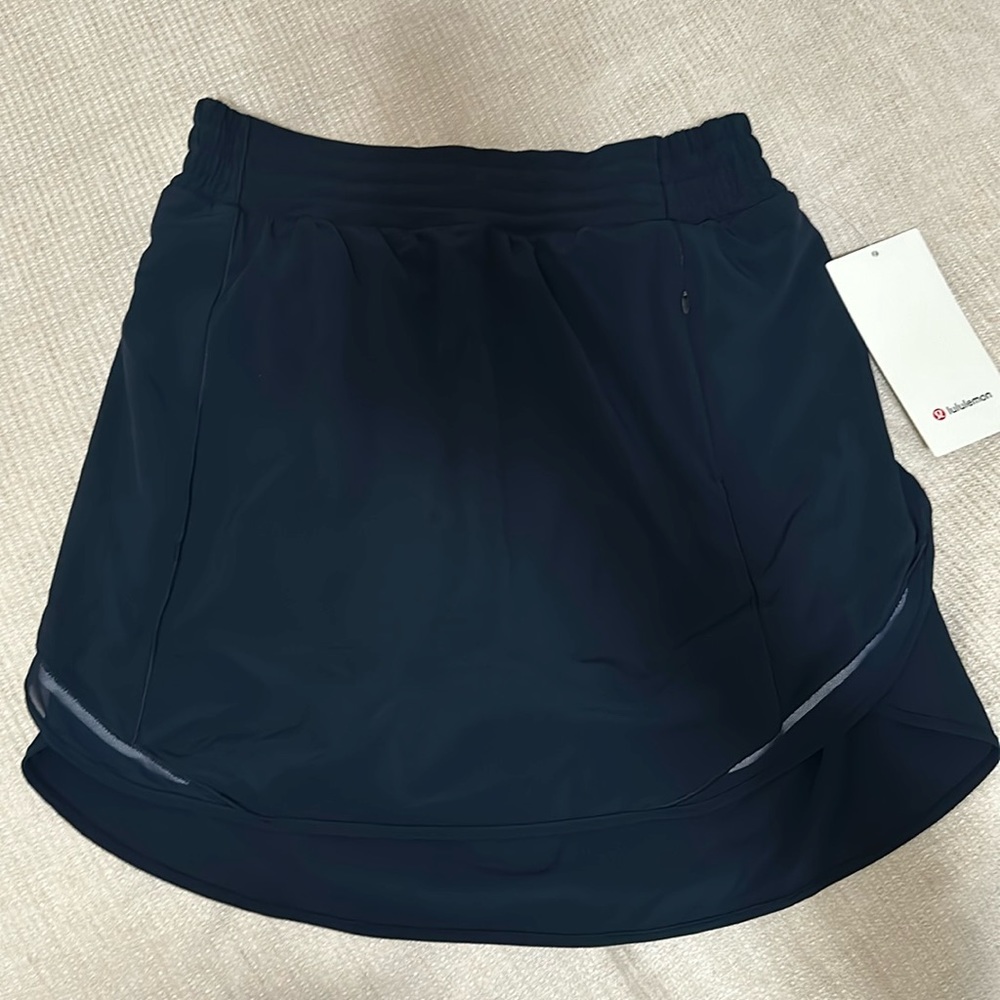 Lululemon NEW WITH TAG Hotty Hot HR skirt *Long